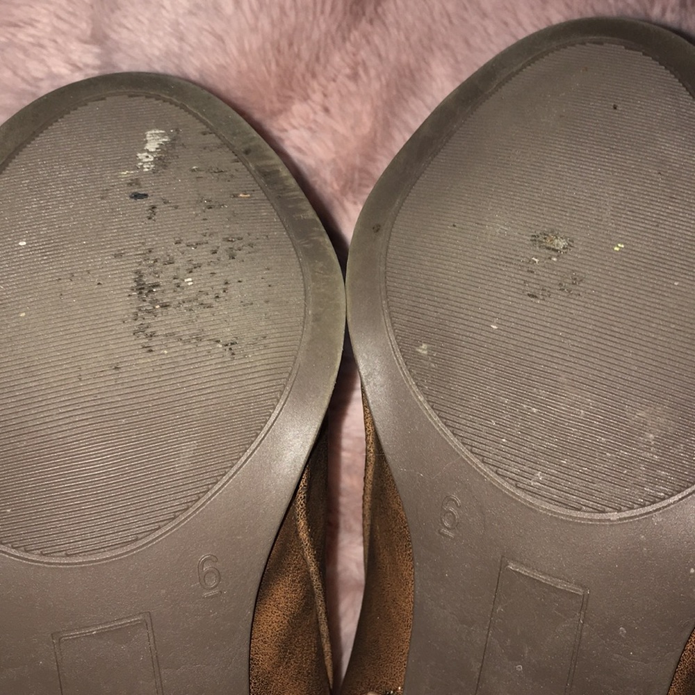 Shoes - Picture 3 of 3